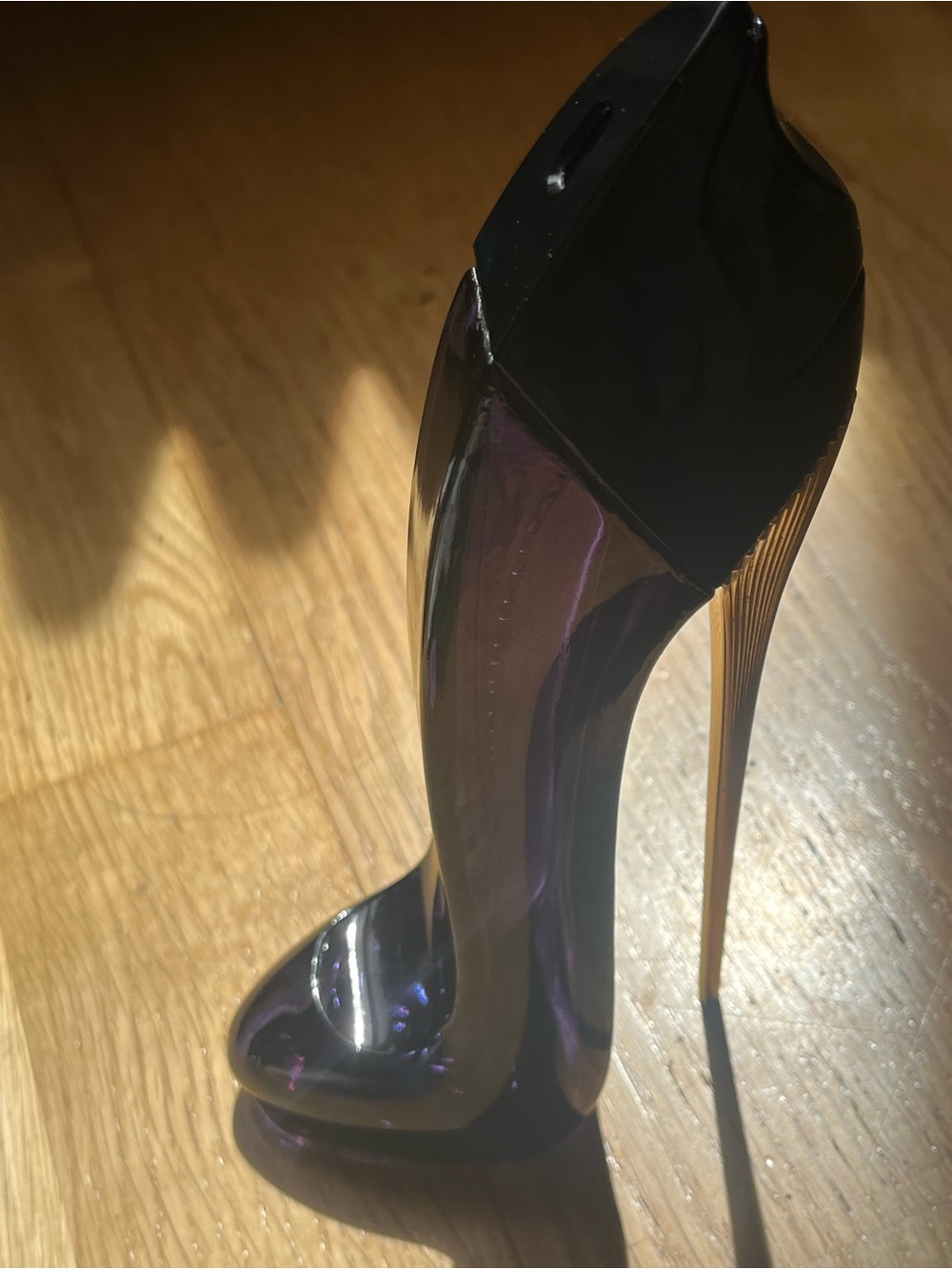 Carolina Herrera *empty* Good Girl Black Stiletto Bottle Gold Heel 80ml 2.7 floz